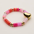 Charger l'image dans la visionneuse de la galerie, Glass Bead Bracelet with Gold Heart