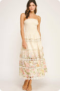 Charger l'image dans la visionneuse de la galerie, Cream Eyelet Lace Tube Dress In Floral Print