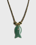 Charger l'image dans la visionneuse de la galerie, Green Agate Fish Necklace