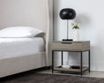 Charger l'image dans la visionneuse de la galerie, David Nightstand