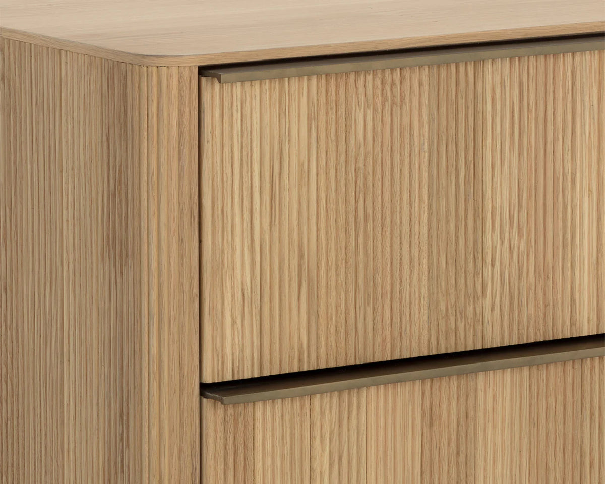Dalla Nighstand