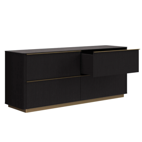 Dalla Dresser