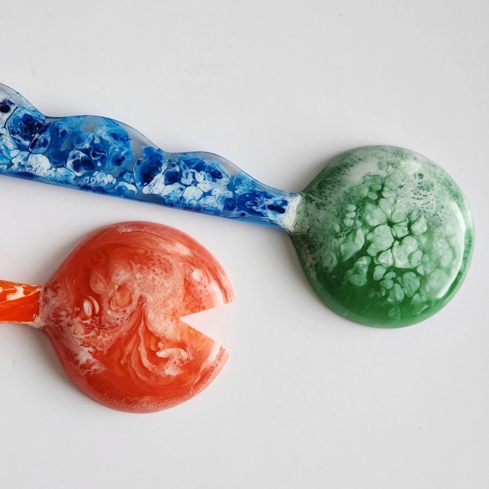 Resin Salad Servers