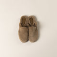 Load image into Gallery viewer, Faux Fur Slides
