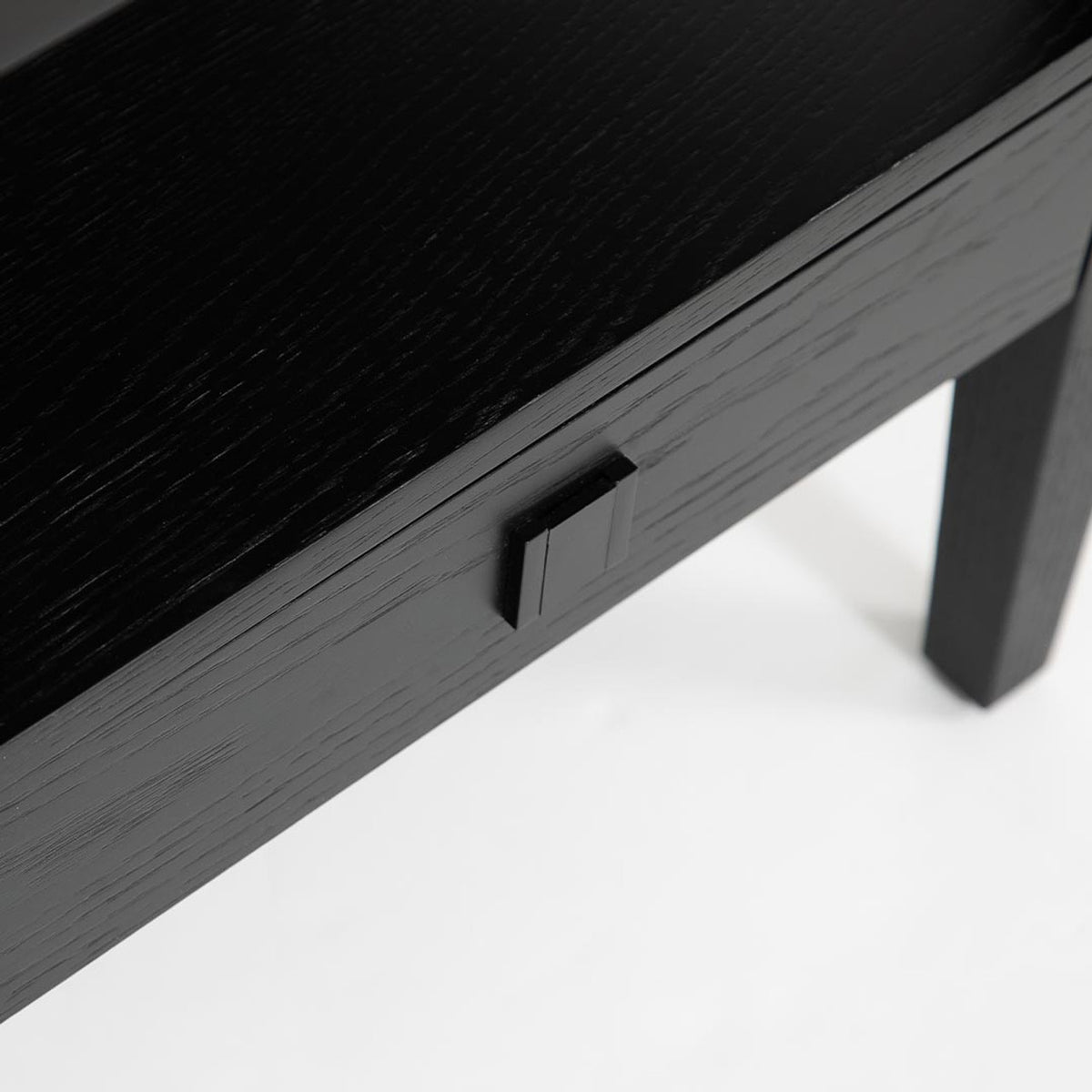 Nara Nightstand