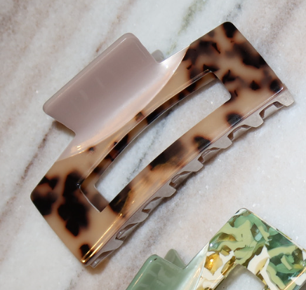 Large Shell Hair Clip