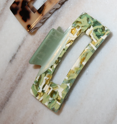 Large Shell Hair Clip