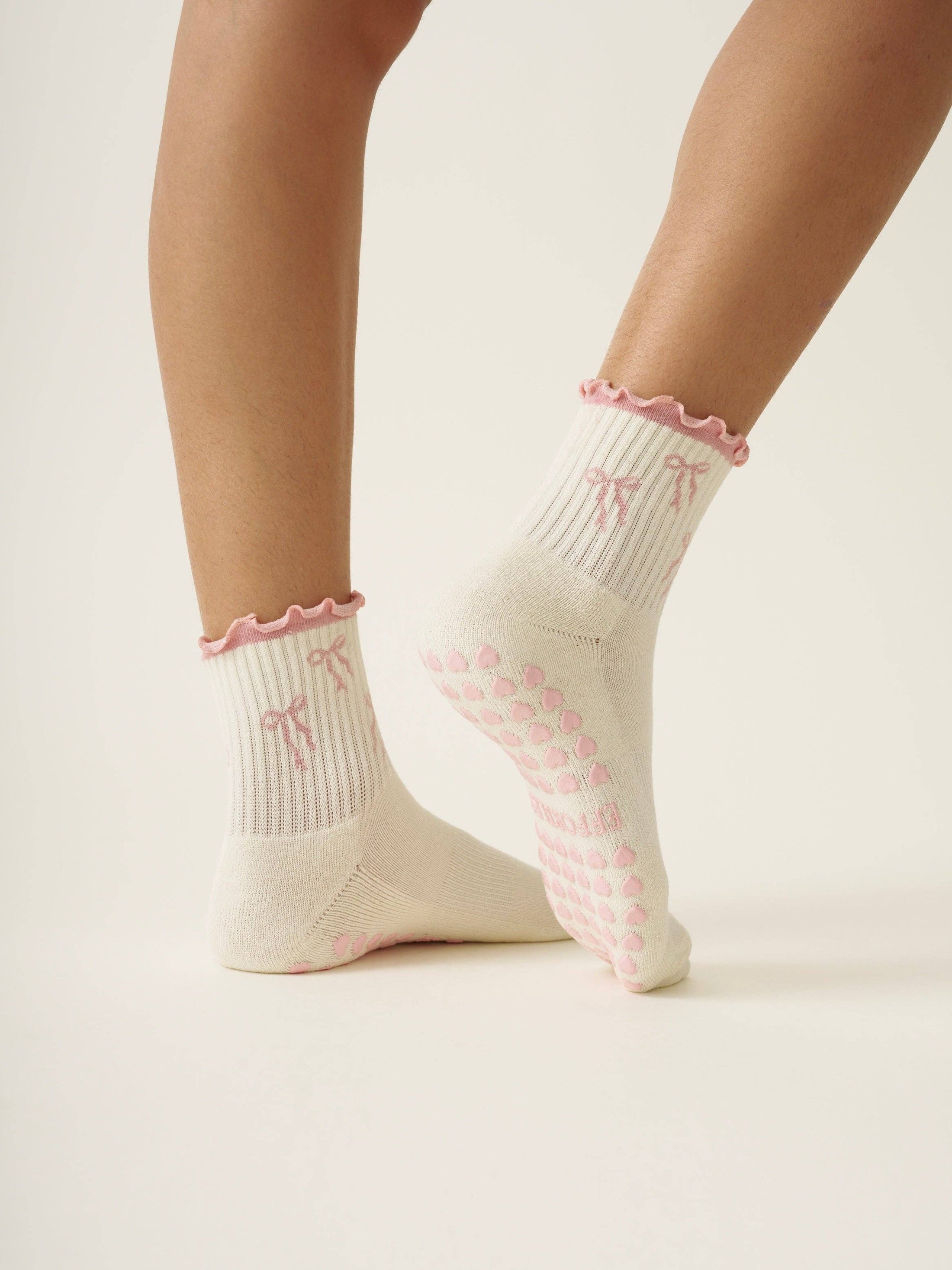 Bow Ruffle Pilates Grip Sock - Soft Pink