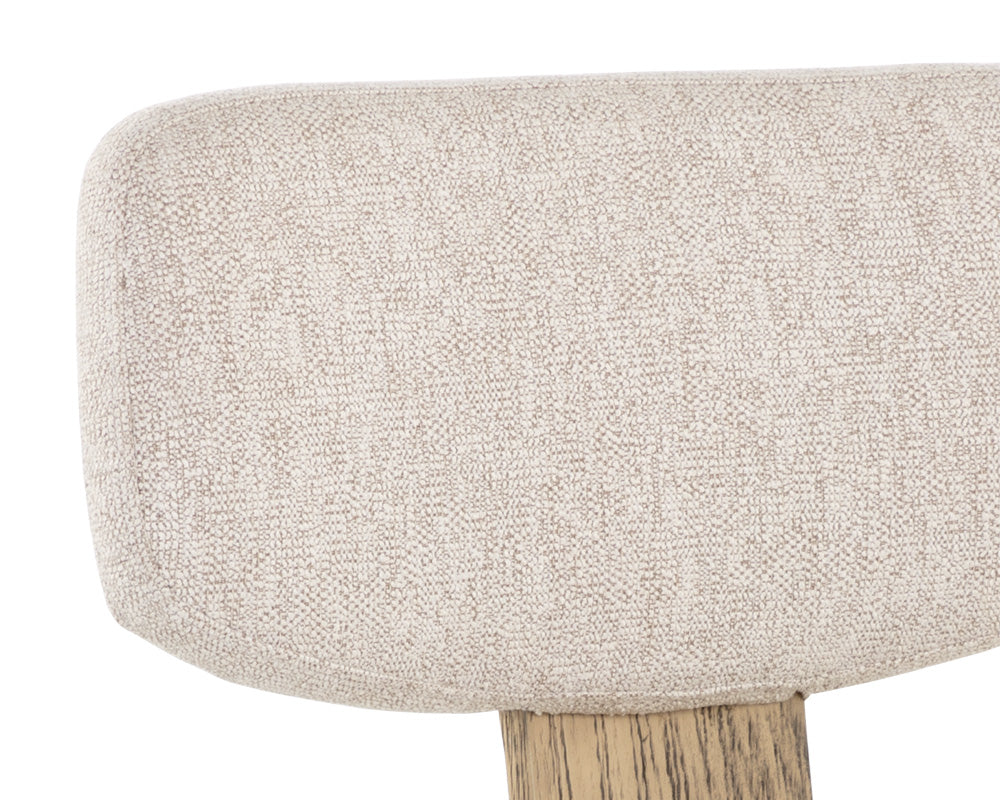 Ricardo Chair